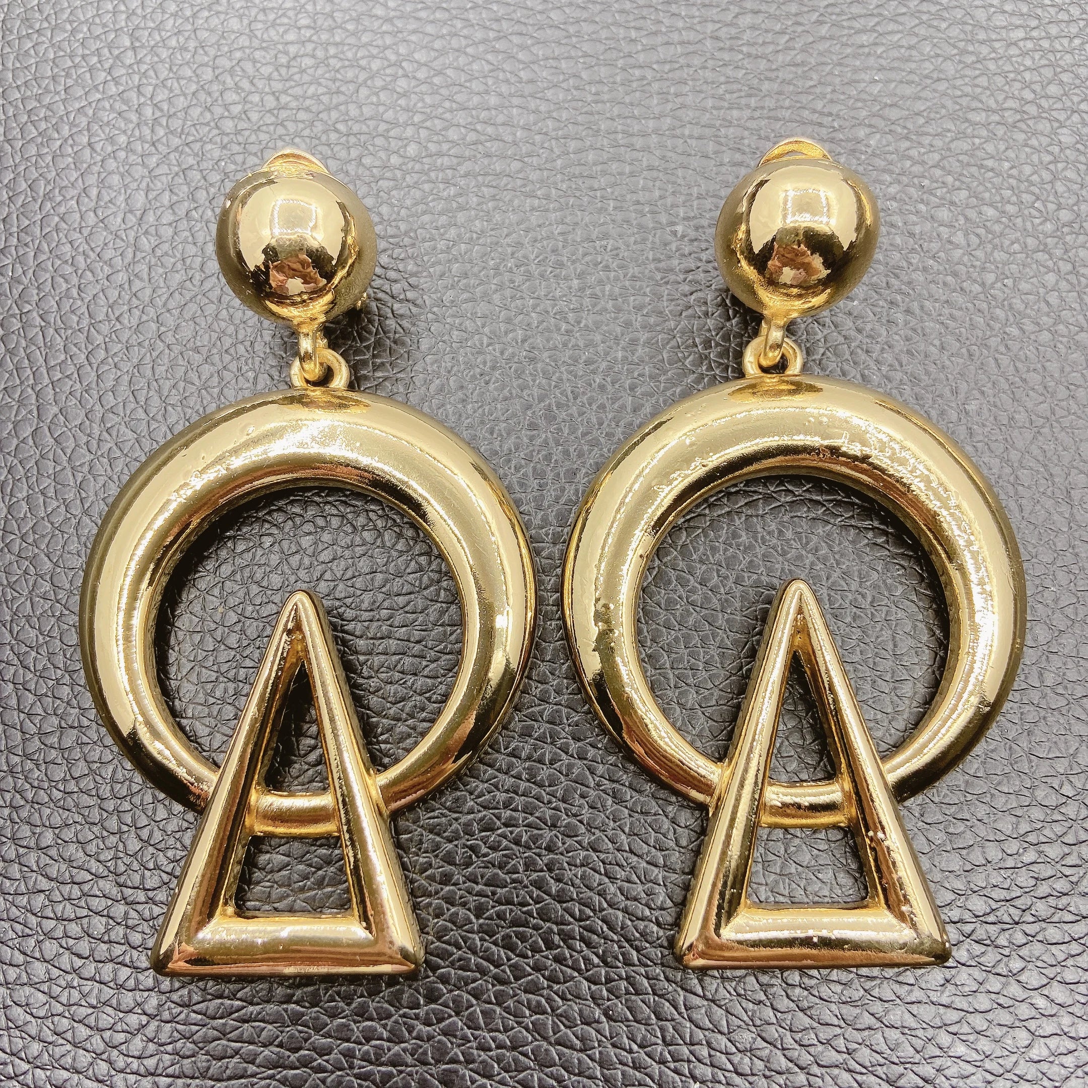 Muse Essentials - Big Cuban Chain Big Earrings Pendant Style Earrings