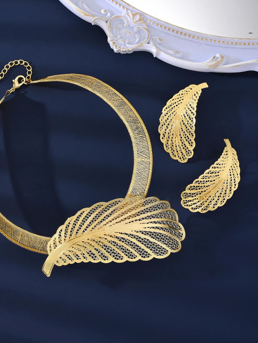 Muse Essentials 5pc Classy Leaf Set High Quality Luxury Jewelry Sets for Women