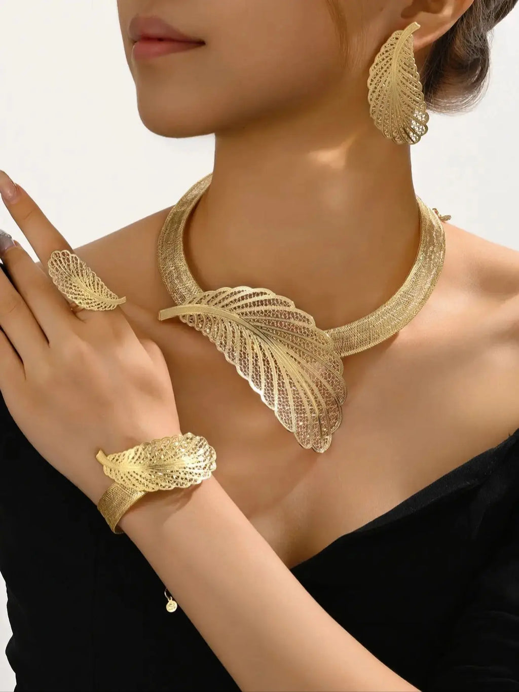 Muse Essentials 5pc Classy Leaf Set High Quality Luxury Jewelry Sets for Women