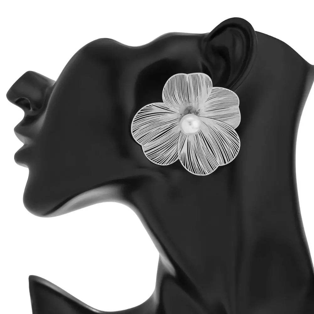 Muse Essentials Trendy Hollow Petal Flower Jewelry Set