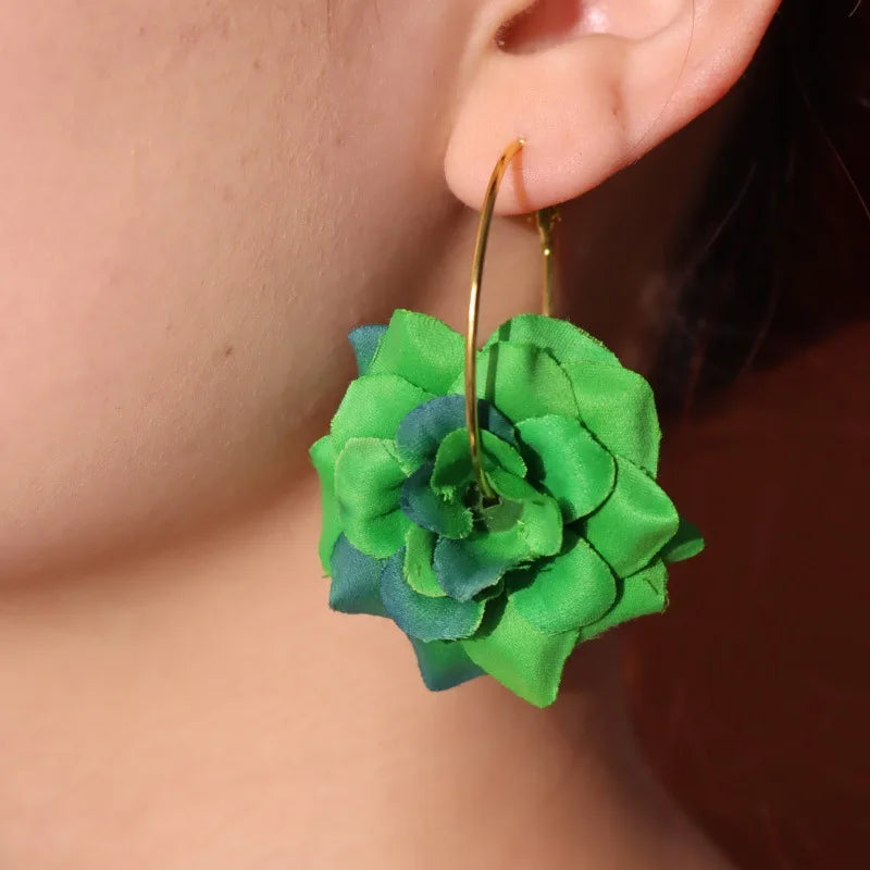 Muse Essentials - Big Bright Roses Exquisite Gentle Earrings