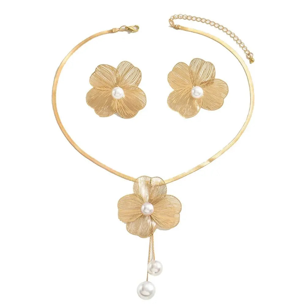 Muse Essentials Trendy Hollow Petal Flower Jewelry Set