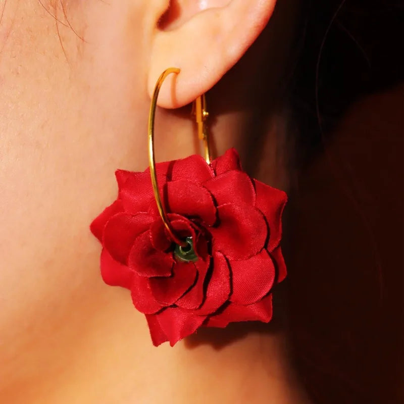 Muse Essentials - Big Bright Roses Exquisite Gentle Earrings
