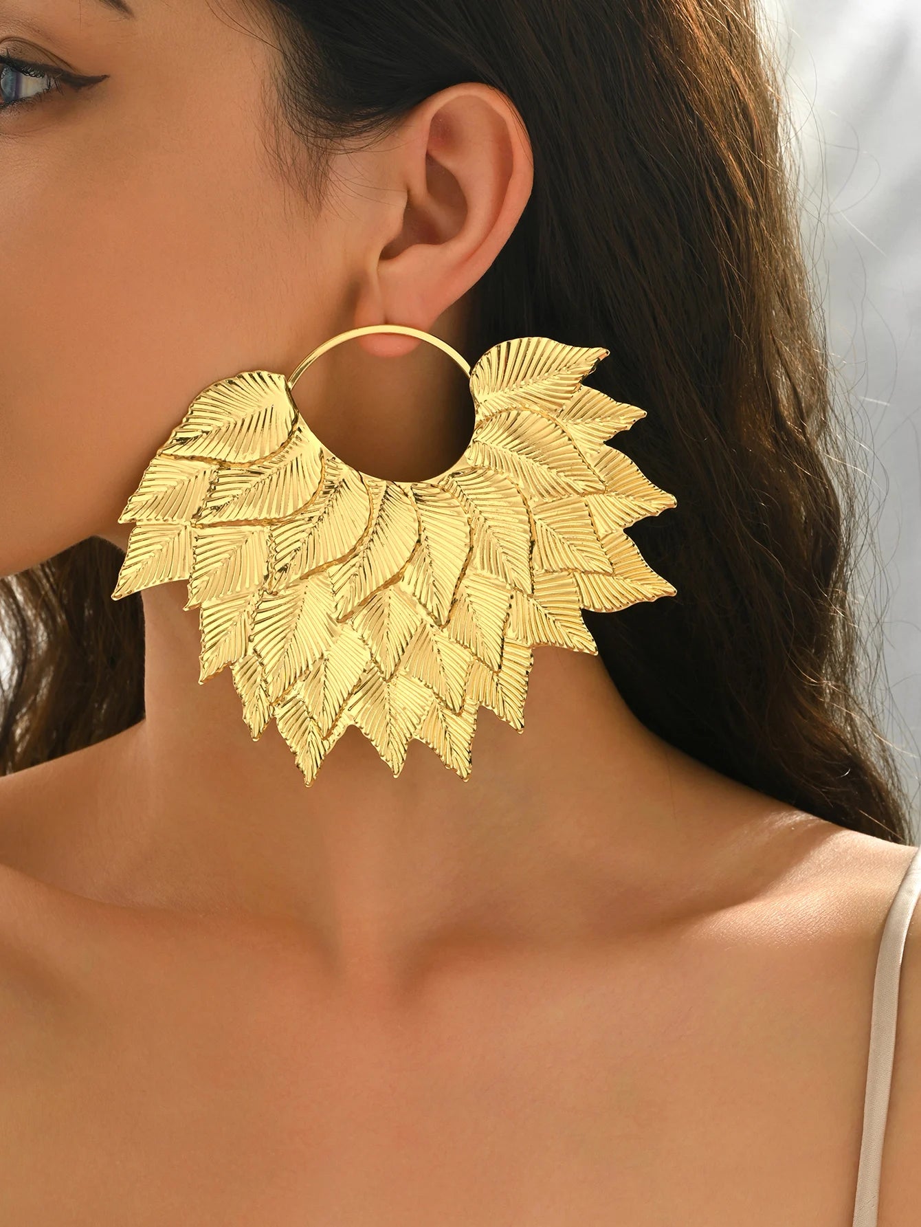 Muse Essentials - Statement Leaf Cluster Big Hoop Earrings Bold Bohemian Style Gold /Silver                     Color Leaf Earrings Women's Daily Bold Jewelry