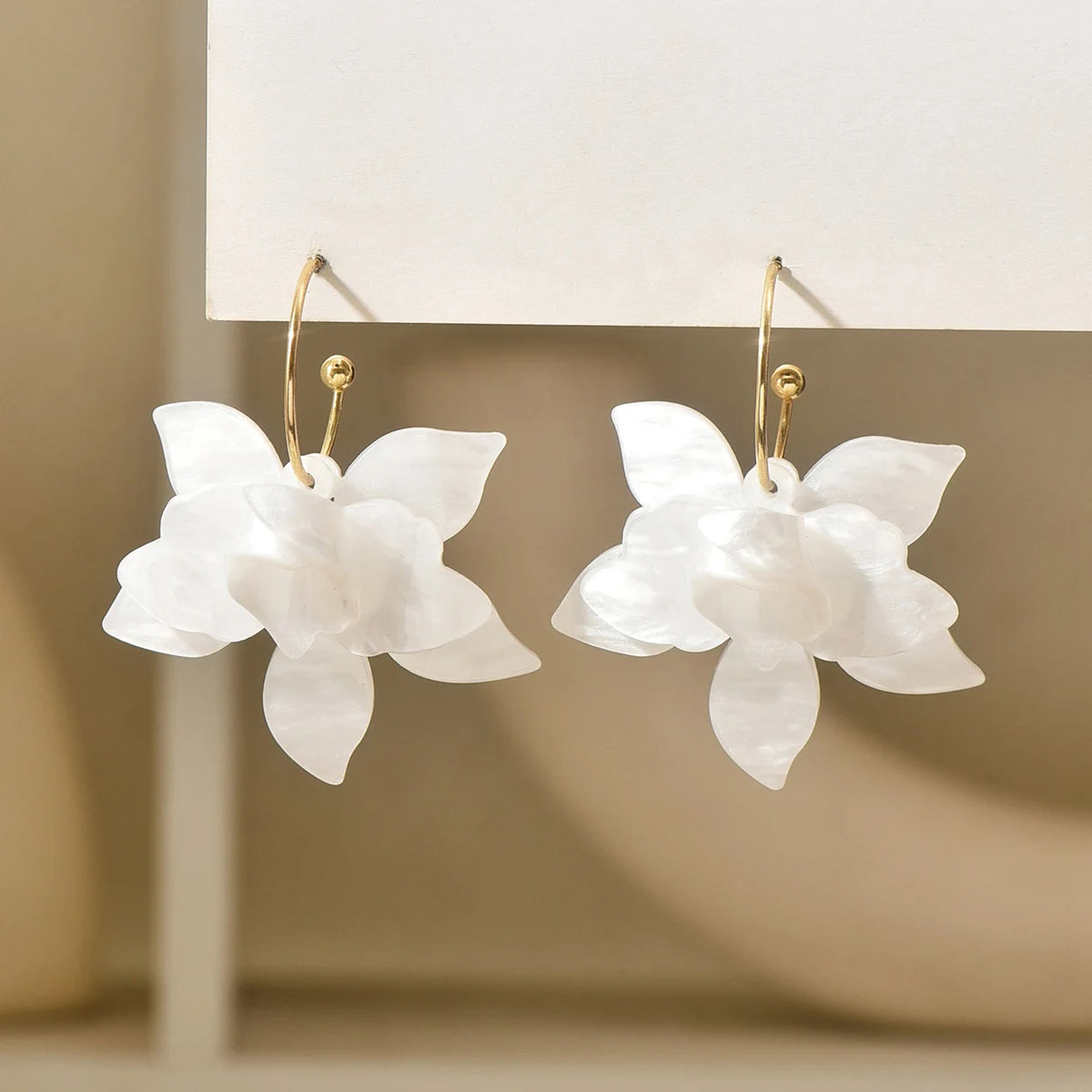 Muse Essentials - Big Lily Style Metal Acrylic Petal Earrings